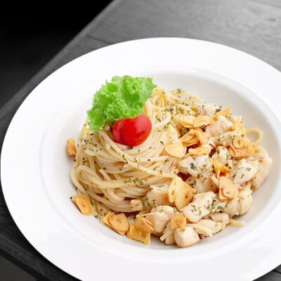 Aglio e Olio with Chicken Pasta